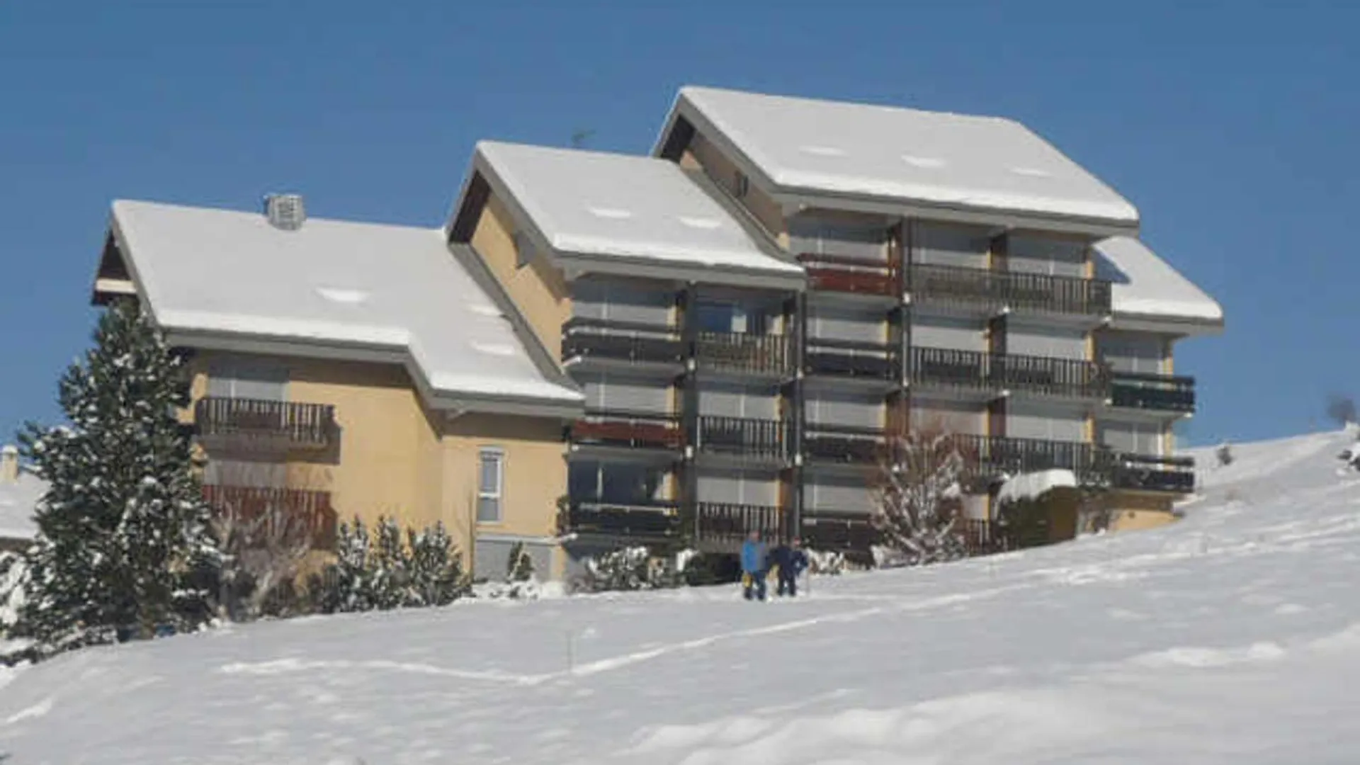 Studio Cabine Renove Avec Parking Couvert Et Casier A Ski, Proche Centre - Fr-1-515-96 Villard-de-Lans